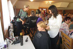 kadeřnice Zuzka a kosmetička Renátka