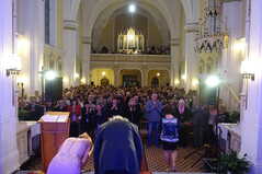 poslední úklona a aplaus