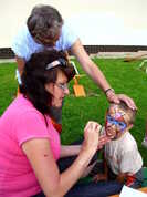 ...paní učitelky malovaly jako o závod...