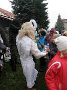 anděl i čerti rozdávali balíčky