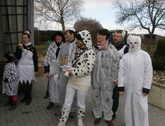 pohoštění jedna báseň