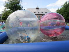 vodní koule byly neustále plné