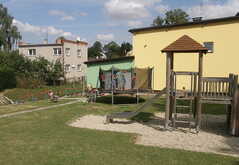 pořád plná trampolína