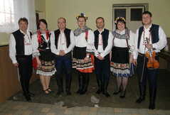 holky "kulturistky" s cimbálovkou